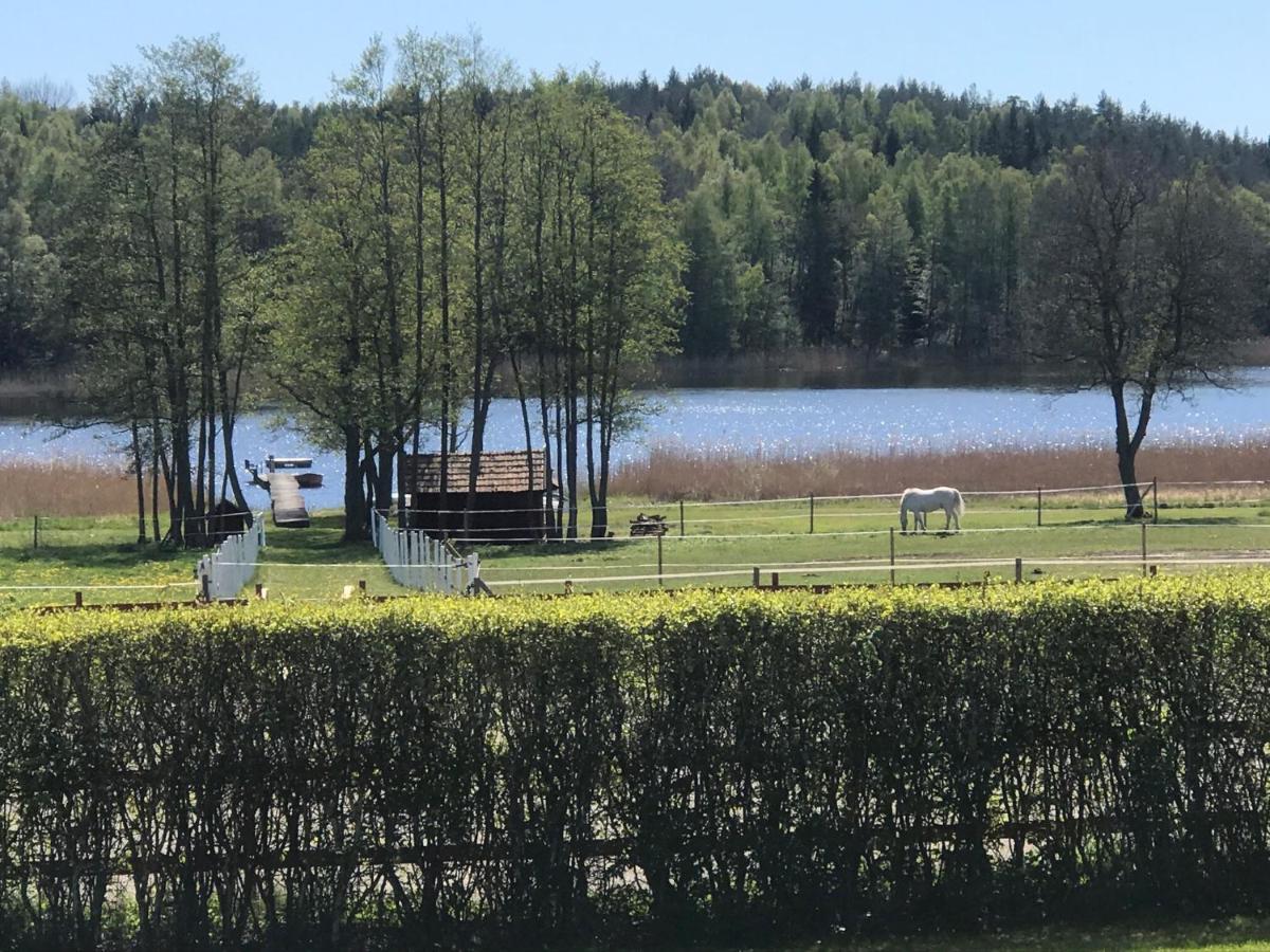 Nice Holiday House At Horse Farm With Lake And Sauna Holo  Zewnętrze zdjęcie