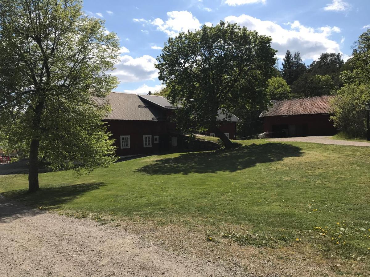 Nice Holiday House At Horse Farm With Lake And Sauna Holo  Zewnętrze zdjęcie